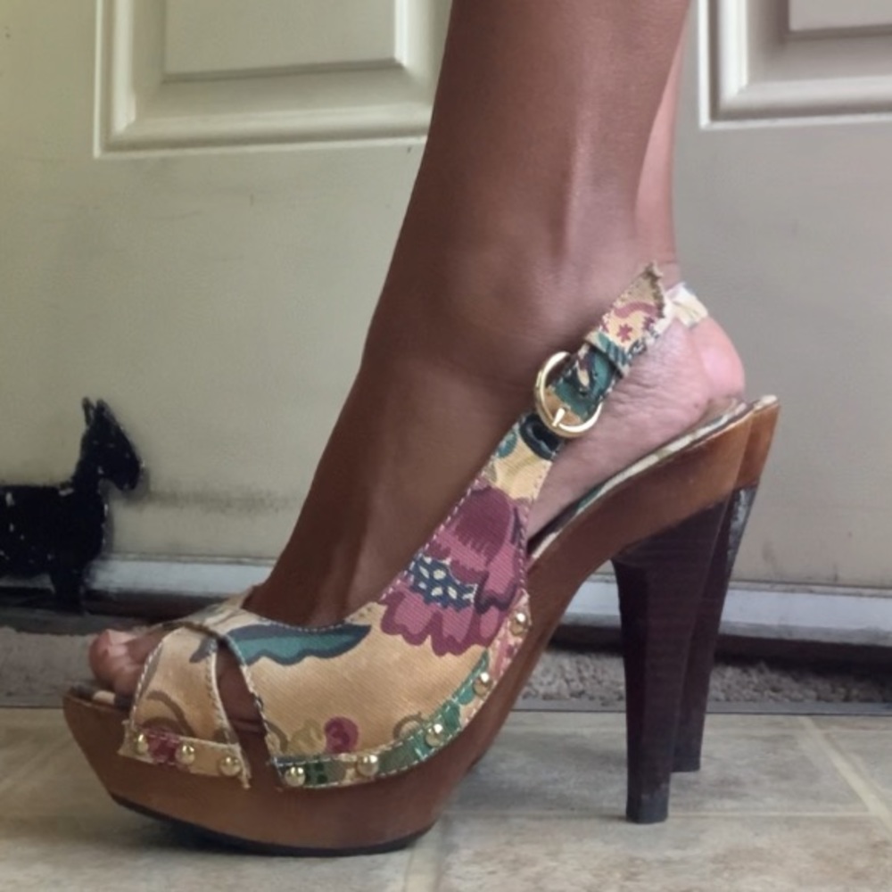 Steve Madden floral heels